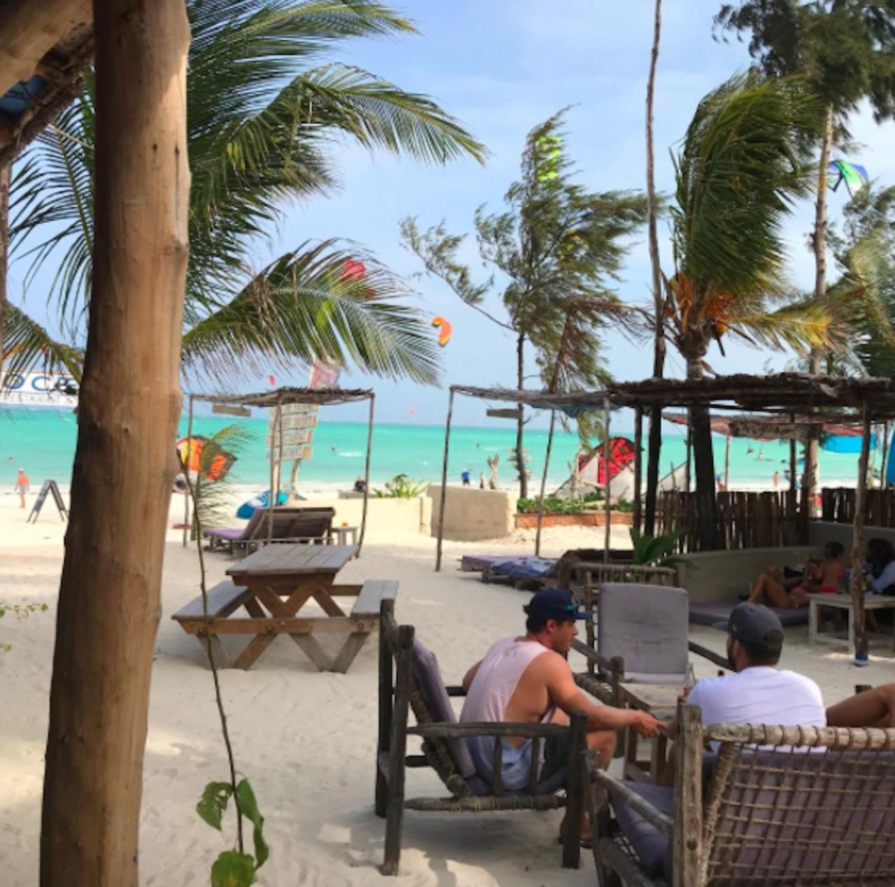 Paje Beach Apartments & Hotel エクステリア 写真